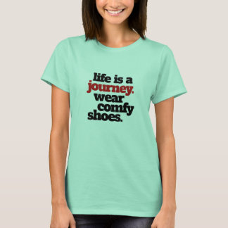 Camiseta A vida engraçada é uma jornada...