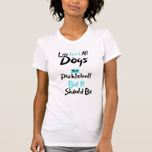 Camiseta A vida feminina não é só caninos e jogador de piqu