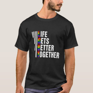 Camiseta A Vida Melhora Junto Com O Orgulho Lgbtq Mês 2022