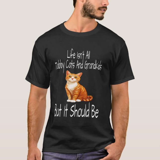 Camiseta A vida não é só gatos malhados e netos, mas é assi (Frente)