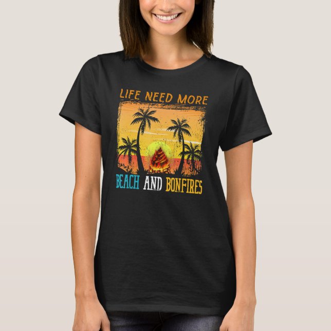 Camiseta A Vida Precisa De Mais Praias E Burgaras. (Frente)