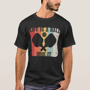 Camiseta A Vida Retroativa É Um Baile Que Vintage A Pickles