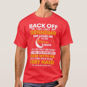 Camiseta A Vovó Me Ama Ao Dia de as mães Da Lua E Do Fundo
