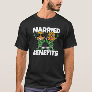 Camiseta Abacaxi Invertido Casado com Benefícios Invertidos