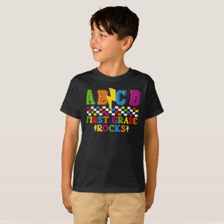 Camiseta abcd rock de primeira classe de volta à escola