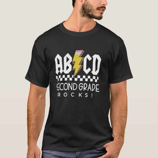 Camiseta ABCD Rocks de segundo grau no primeiro dia da esco (Frente)