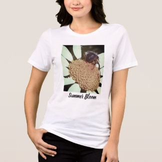 Camiseta Abelha na Flor de Verão | Natureza