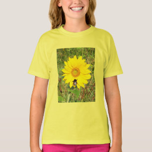 Camiseta Abelha no girassol floral