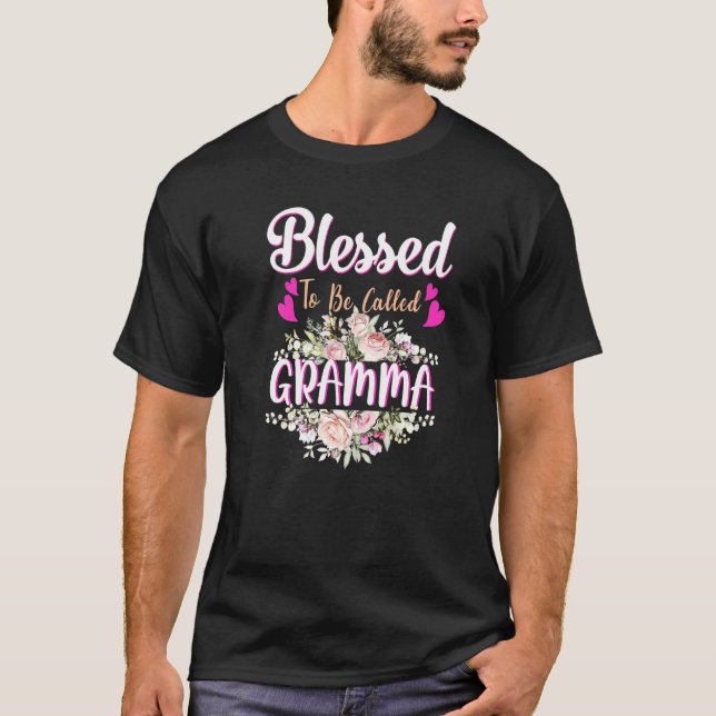 Camiseta Abençoado Seja Chamado De Gramma Floral Mulher Gra (Frente)