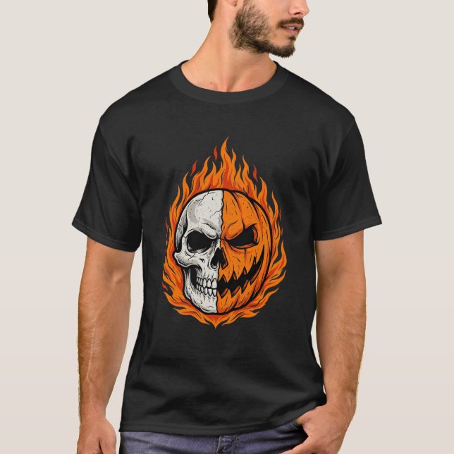 Camiseta Abóbora de Crânio Flamejante de Halloween com Dese (Frente)