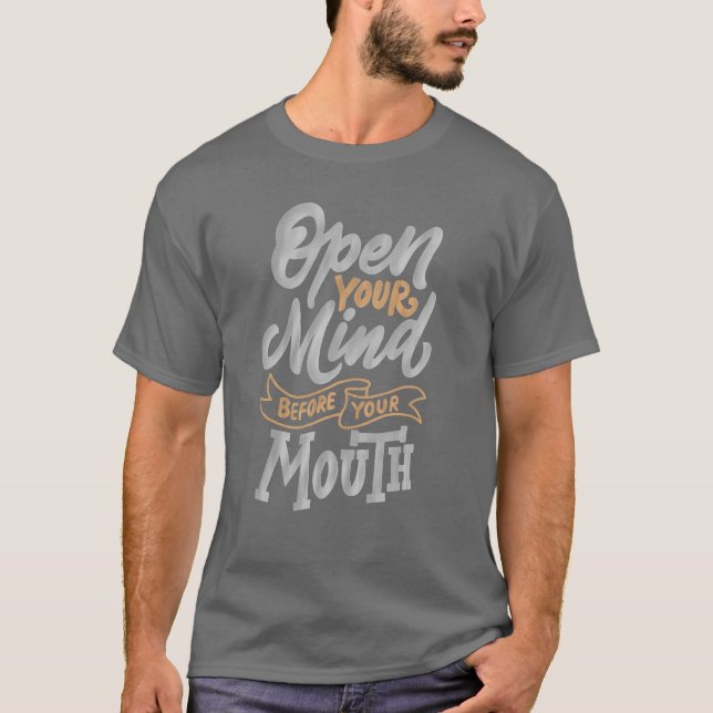 Camiseta Abra a sua mente antes da boca (Frente)