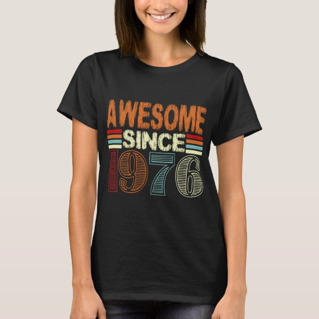 Camiseta Abrace o passado: Trendy Retro Birthday (Frente)