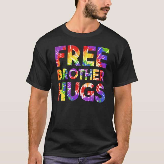 Camiseta Abraços De Irmão Livre Saindo Do Orgulho gay Lgbt  (Frente)