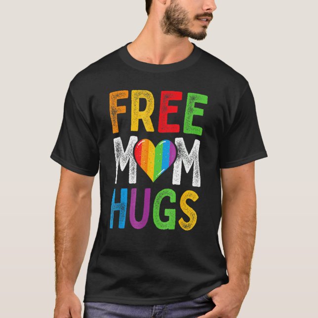 Camiseta Abraços de Mãe Grátis Coração Arco-Íris Boho Orgul (Frente)