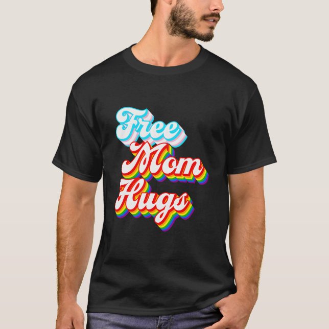 Camiseta Abraços de Mãe Gratuitos - Orgulho Arco-Íris Trans (Frente)