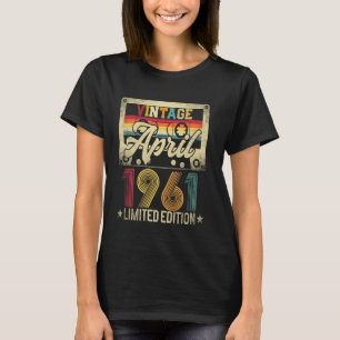 Camiseta Abril 1961 Aniversário de 64 anos 64 Anos de Idade