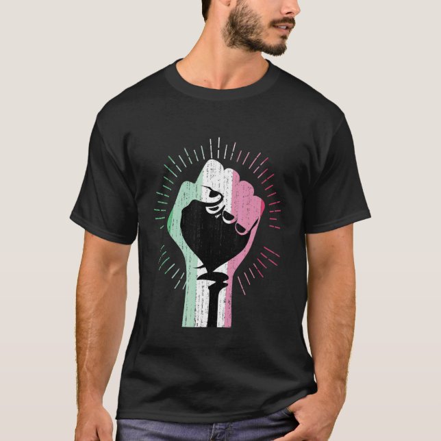 Camiseta Abrosexuality Flag Pride Fist Queer Lgbt Abrosexua (Frente)