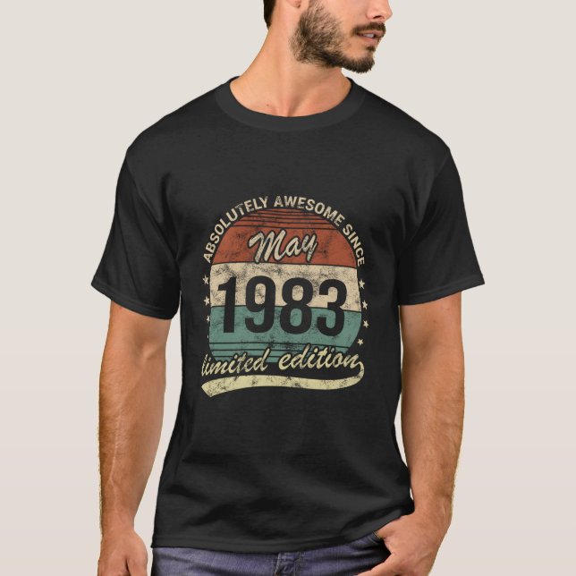 Camiseta Absolutamente Incrível Desde Maio De 1983 (Frente)