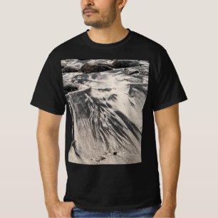Camiseta Abstract Black and White Sand Textures with Rocks