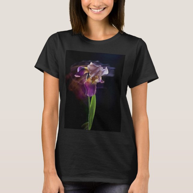 Camiseta Abstract Iris Flower – Elegant Floral Art (Frente)