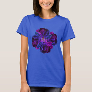 Camiseta Abstrato Rosa de Buquê de Flor Roxo
