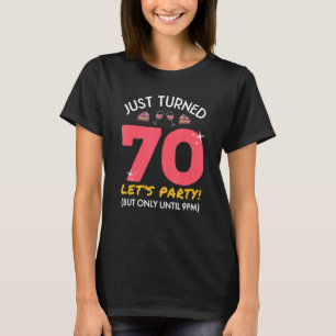 Camiseta Acabou De Fazer 70 Festas Até Às 21H00 70 engraçad