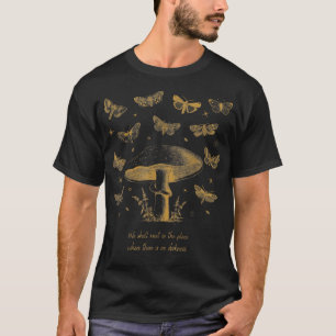 Camiseta Acadêmica Escura Cottagecore Mushroom Butte