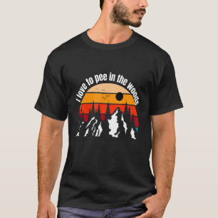 Camiseta Acampamento Eu Adoro Fazer Xixi Nos Campos De Flor