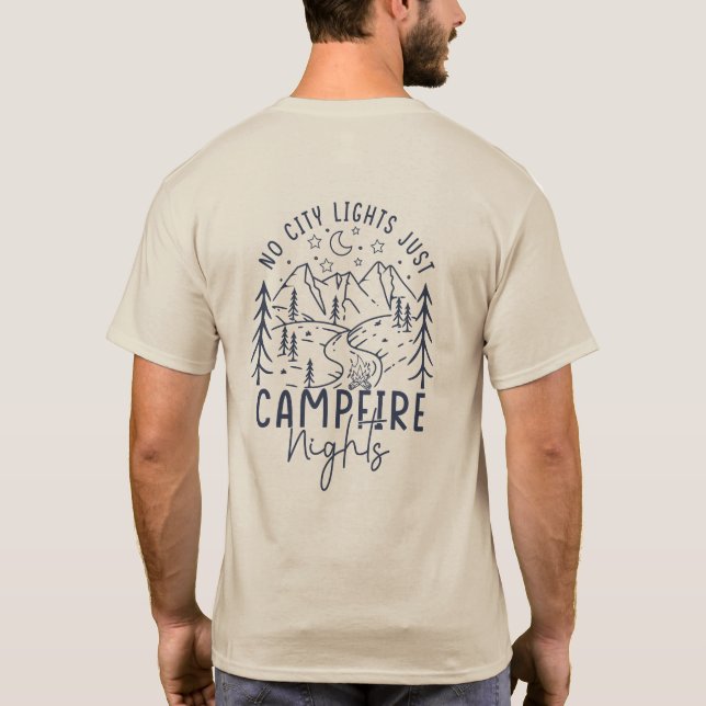 Camiseta Acampamento Familiar Sem Luzes de Cidade  (Verso)