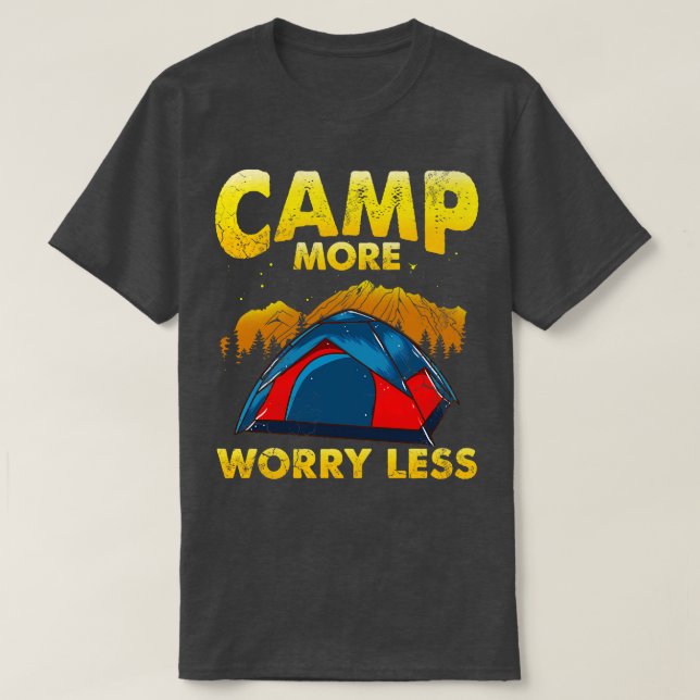 Camiseta Acampamento Mais Preocupado Menos Acampamento Acam (Frente do Design)