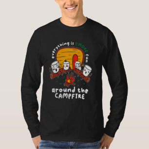 Camiseta Acampando O Pun Smore Divertido Ao Redor Do Xaile
