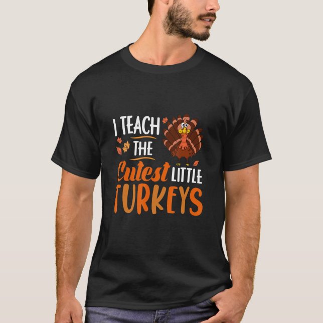 Camiseta Ação De Graças Para Professores Eu Ensino O Menino (Frente)