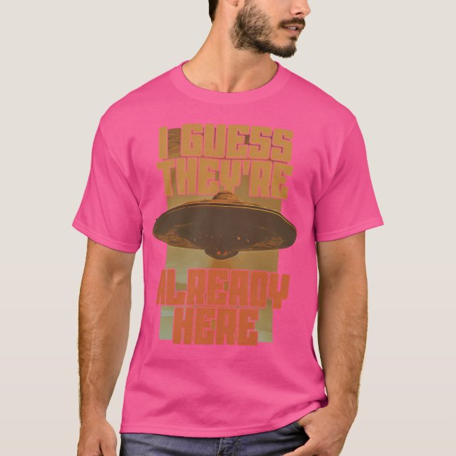 Camiseta Acho Que Já Estão Aqui - Retro Ufo (Frente)
