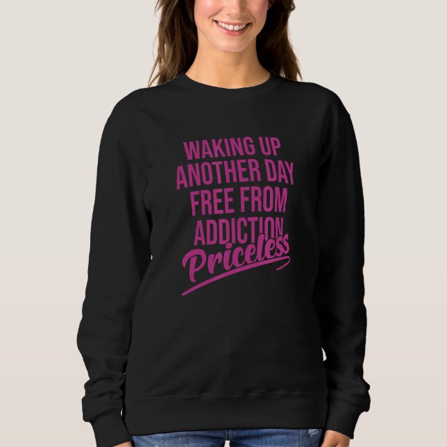 Camiseta Acordando Outro Dia Sem Priceles Vícios (Frente)