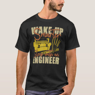 Camiseta Acordar Mais Inteligente Com Uma Piada Engenheiro