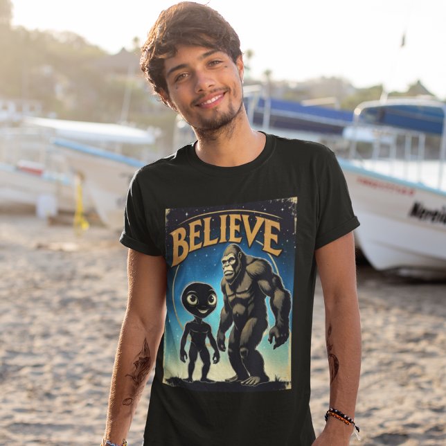 Camiseta Acredite Alien Bigfoot Tee Cryptid Shirt (Criador carregado)