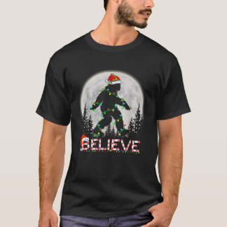 Camiseta Acredite em Candy Cane Sasquatch Papai Noel Luzes