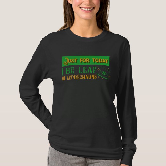 Camiseta Acredite Em Leprechauns Hoje Professora Sortuda Di (Frente)