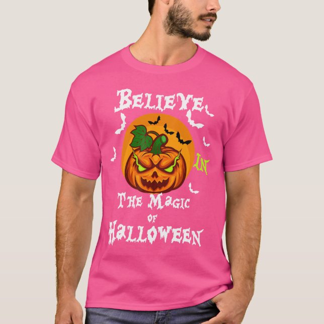 Camiseta Acredite Na Magia Do Halloween (Frente)
