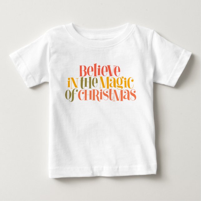 Camiseta Acredite na Mágica do Natal - Estilo Retroativo (Frente)