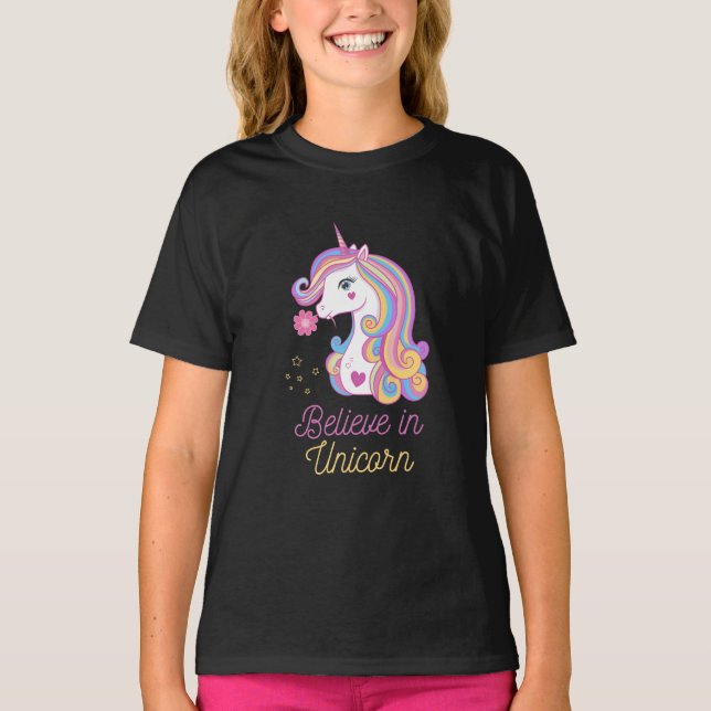 Camiseta Acredite No Unicórnio Mágico (Frente)