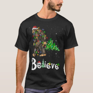 Camiseta Acreditem no Natal Bigfoot Sasquatch Santa Hat