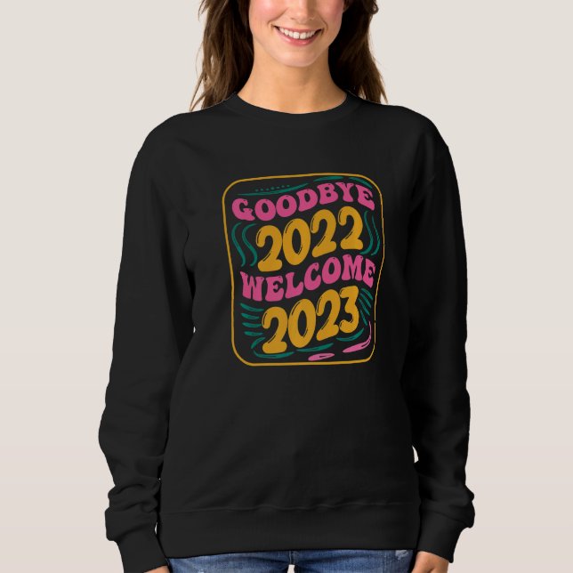 Camiseta Adeus 2022 Olá 2023 Groovy Retro Ano Novo (Frente)