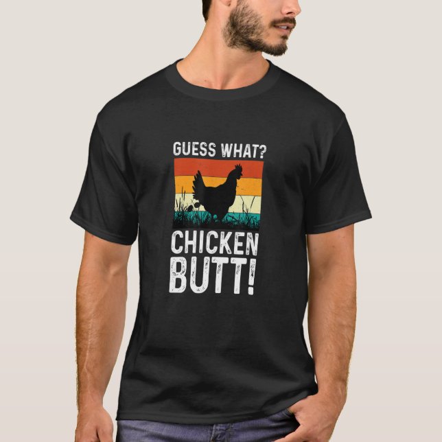Camiseta Adivinhem que Roupa de Bumbum de frango (Frente)