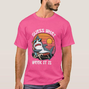 Camiseta Adivinhem Que Semana É - A Família S.
