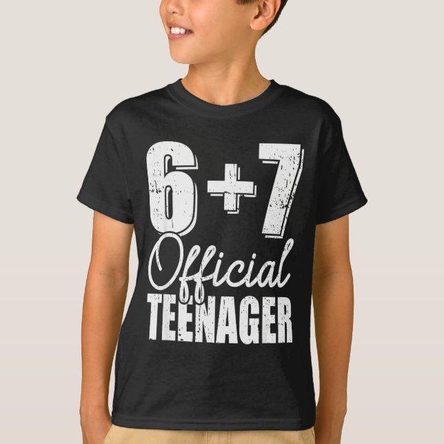 Camiseta adolescente de 13 anos de idade seis sete meme 67  (Frente)