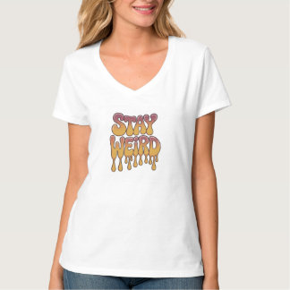 Camiseta ADOM "Stay Weird" Retro Feminina com Deco