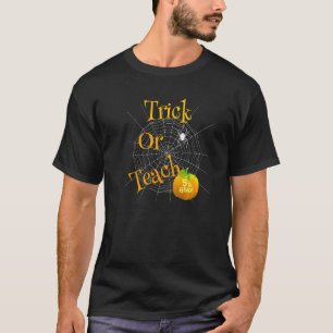 Camiseta Adorable Halloween Quinta Série Professor 5º Ano T