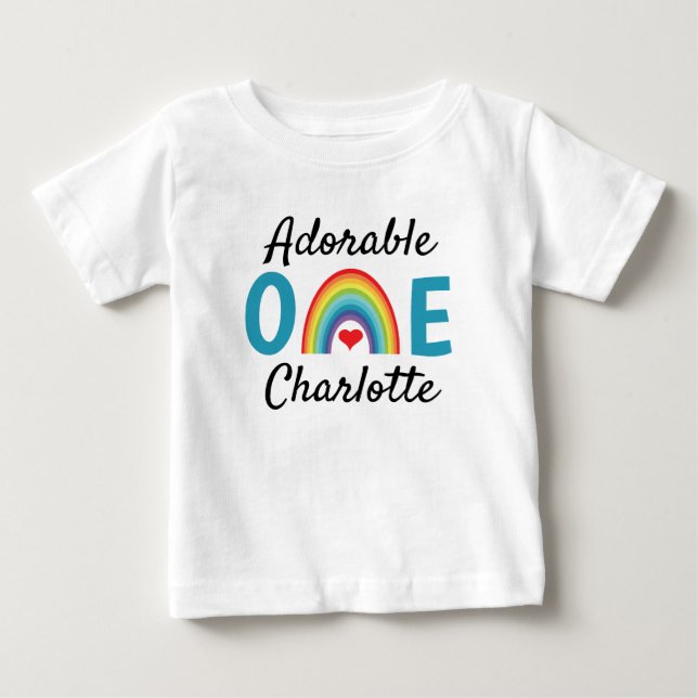 Camiseta Adorável com Arco-íris e Coração (Frente)