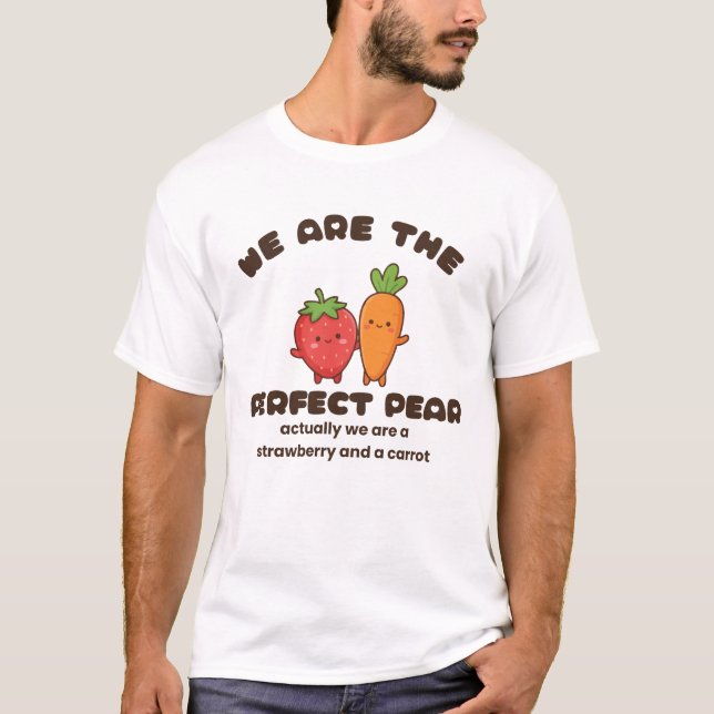 Camiseta Adorável Design de Personagem de Morango e Cenoura (Frente)